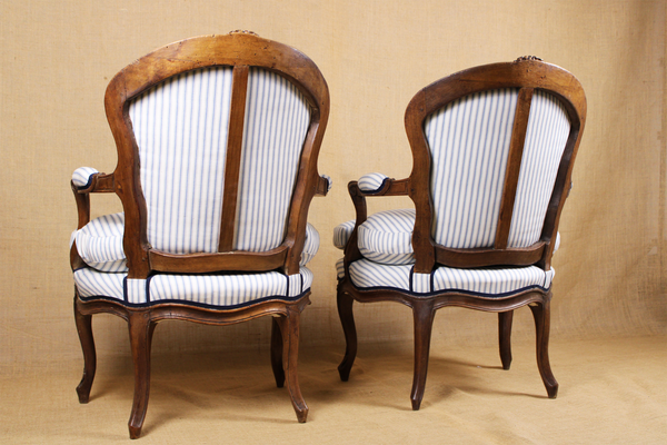 Pair of Italian Louis XV Walnut Fauteuils c. 1760
